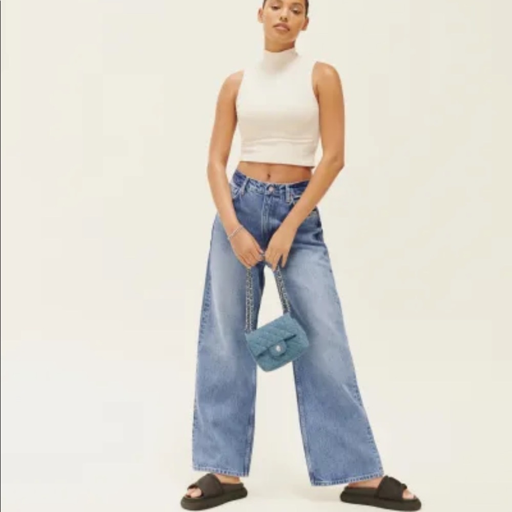 Reformation Wilder Cropped Jeans in Dillon sz 27